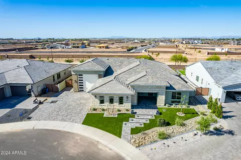View/Area - 1350 E Aris Dr, Gilbert, AZ 85298 photo 7 of 15