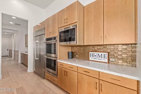 Kitchen - 1350 E Aris Dr, Gilbert, AZ 85298 photo 5 of 8