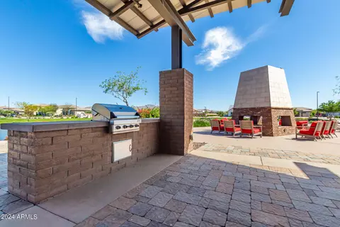 Exterior - 1350 E Aris Dr, Gilbert, AZ 85298 photo 31 of 46