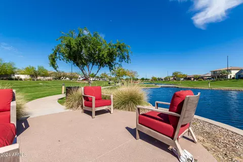 Exterior - 1350 E Aris Dr, Gilbert, AZ 85298 photo 33 of 46