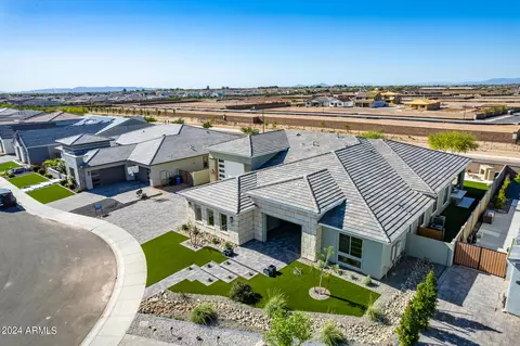 View/Area - 1350 E Aris Dr, Gilbert, AZ 85298 photo 8 of 15