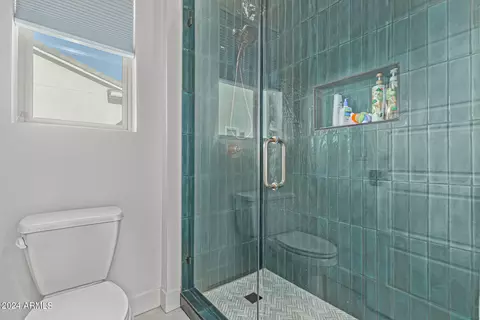 Bath - 1350 E Aris Dr, Gilbert, AZ 85298 photo 7 of 7