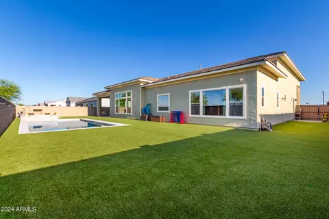 Exterior - 1350 E Aris Dr, Gilbert, AZ 85298 photo 25 of 46