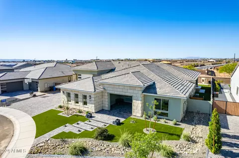 Exterior - 1350 E Aris Dr, Gilbert, AZ 85298 photo 37 of 46