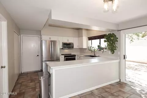 Kitchen - 4443 E Annette Dr, Phoenix, AZ 85032 photo 2 of 3