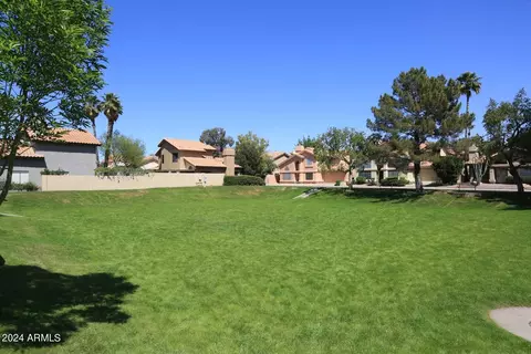 Exterior - 4443 E Annette Dr, Phoenix, AZ 85032 photo 5 of 6