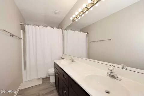 Bath - 4443 E Annette Dr, Phoenix, AZ 85032 photo 5 of 5