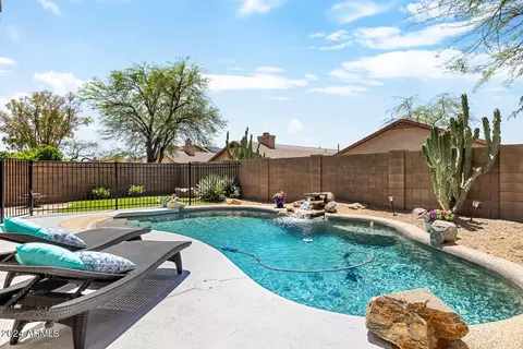 4627 E Weaver Rd, Phoenix, AZ 85050 photo 2
