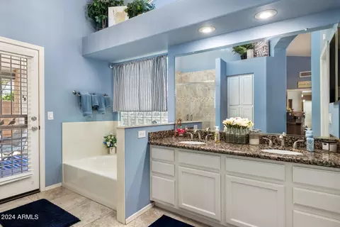 4627 E Weaver Rd, Phoenix, AZ 85050 photo 11