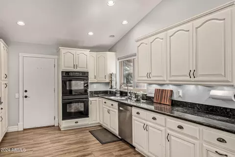 8534 E Navarro Ave, Mesa, AZ 85209 photo 7