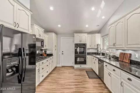 8534 E Navarro Ave, Mesa, AZ 85209 photo 8