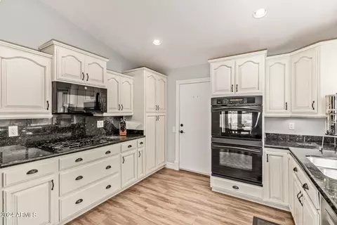8534 E Navarro Ave, Mesa, AZ 85209 photo 9