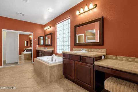 Bath - 3853 E Dubois Ave, Gilbert, AZ 85298 photo 1 of 5