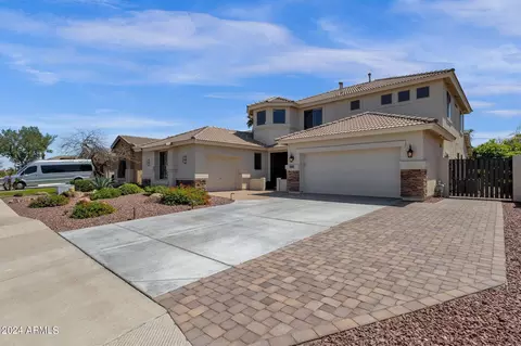 Exterior - 3853 E Dubois Ave, Gilbert, AZ 85298 photo 2 of 16
