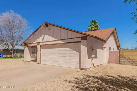 Exterior - 1812 E Saint Catherine Ave, Phoenix, AZ 85042 photo 6 of 9
