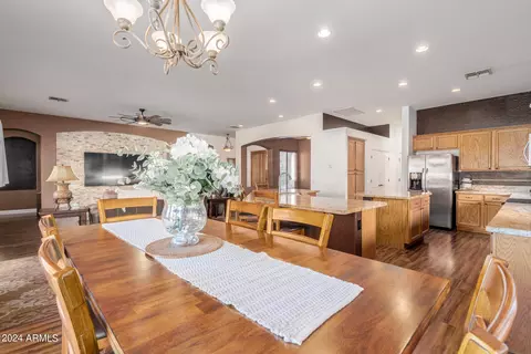 Dining - 4445 E Palmdale Ln, Gilbert, AZ 85298 photo 2 of 2