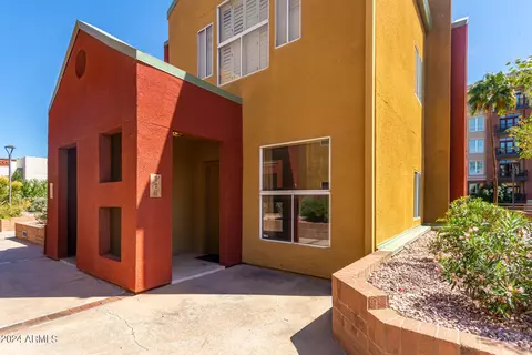 154 W 5th St #118, Tempe, AZ 85281