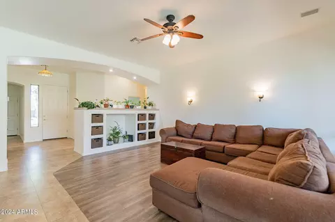 4373 E Lantern Ct, Gilbert, AZ 85297 photo 4