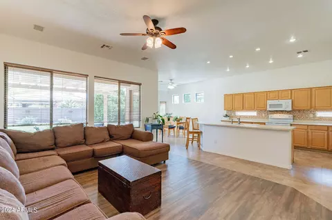 4373 E Lantern Ct, Gilbert, AZ 85297 photo 7