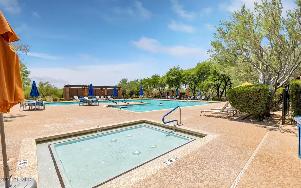 Exterior - 2010 W Whisper Rock Trl, Phoenix, AZ 85085 photo 10 of 11