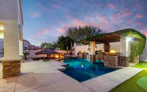 Exterior - 2010 W Whisper Rock Trl, Phoenix, AZ 85085 photo 1 of 11