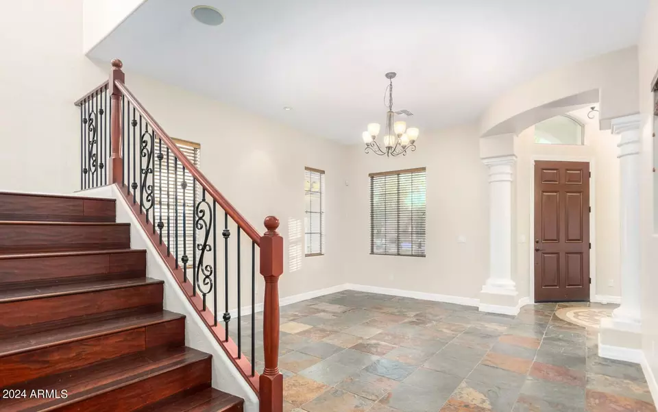 Entry Way - 2010 W Whisper Rock Trl, Phoenix, AZ 85085 photo 2 of 3