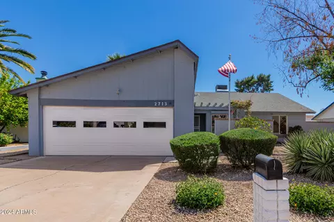 2713 E Louise Dr, Phoenix, AZ 85032