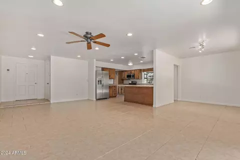 2713 E Louise Dr, Phoenix, AZ 85032 photo 3