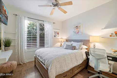 Bedroom - 4031 E Kirkland Rd, Phoenix, AZ 85050 photo 3 of 5