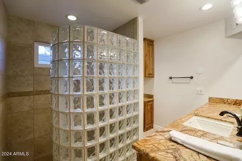 Bath - 3732 E Desert Cove Ave, Phoenix, AZ 85028 photo 1 of 3