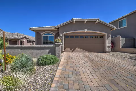 4138 W Acorn Valley Trl, New River, AZ 85087