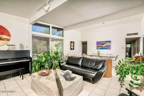 4306 E San Miguel Ave, Phoenix, AZ 85018 photo 6