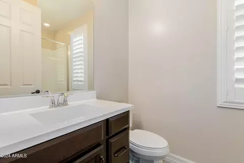 Bath - 29710 N 23rd Ln, Phoenix, AZ 85085 photo 6 of 6