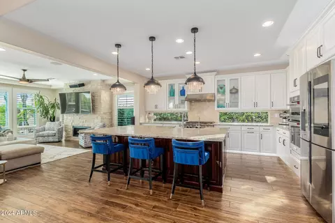 Kitchen - 29710 N 23rd Ln, Phoenix, AZ 85085 photo 3 of 4