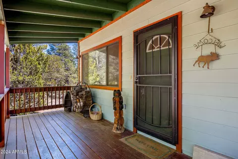 2089 Chevelon Rd, Overgaard, AZ 85933 photo 3