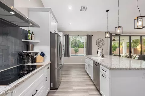 Kitchen - 3438 N 30th St, Phoenix, AZ 85016 photo 4 of 5