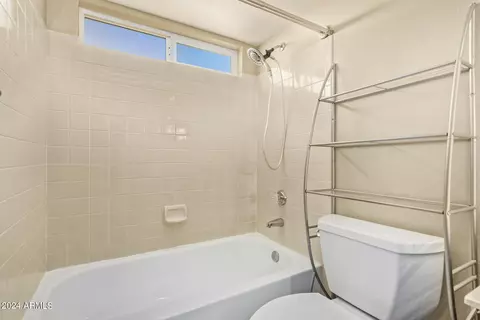 Bath - 6535 E Indigo St, Mesa, AZ 85205 photo 4 of 4