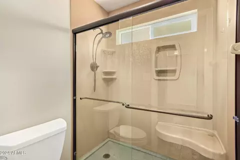 Bath - 6535 E Indigo St, Mesa, AZ 85205 photo 2 of 4