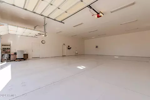 Exterior - 4052 E Hackamore Cir, Mesa, AZ 85205 photo 8 of 21