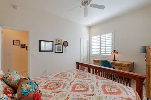 Bedroom - 4052 E Hackamore Cir, Mesa, AZ 85205 photo 6 of 9