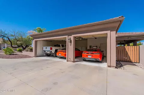 Exterior - 4052 E Hackamore Cir, Mesa, AZ 85205 photo 12 of 21