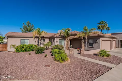 Exterior - 4052 E Hackamore Cir, Mesa, AZ 85205 photo 3 of 21