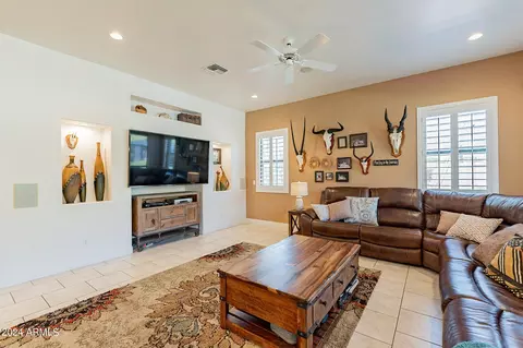 Living - 4052 E Hackamore Cir, Mesa, AZ 85205 photo 5 of 6