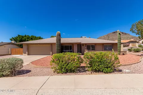 1138 E Acoma Dr, Phoenix, AZ 85022