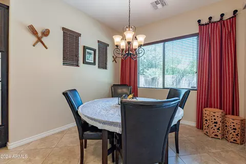 Dining - 2434 E Prescott St, Gilbert, AZ 85298 photo 3 of 10