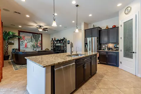 Kitchen - 2434 E Prescott St, Gilbert, AZ 85298 photo 5 of 6