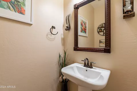 Bath - 2434 E Prescott St, Gilbert, AZ 85298 photo 5 of 5