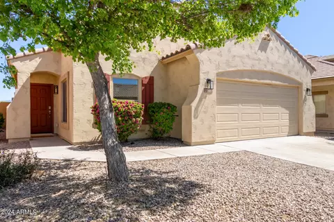 7205 S 53rd Ln, Laveen, AZ 85339