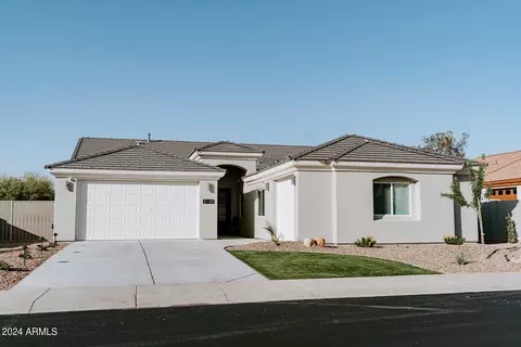 2138 N Saint Andrews Dr, Casa Grande, AZ 85122