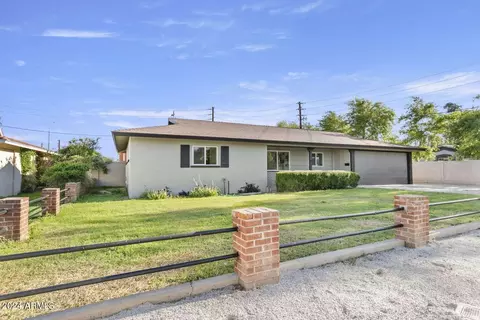 Exterior - 1731 W Palmaire Ave, Phoenix, AZ 85021 photo 2 of 8